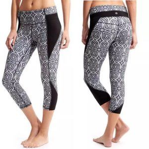 Athleta High Rise Geo Print Chaturanga Leggings XS